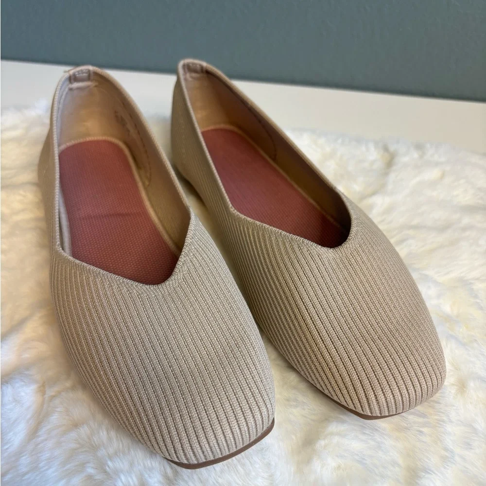 Frank Mully Women’s Square Toe Knit Flats Nude Size 8.5 NWOT
